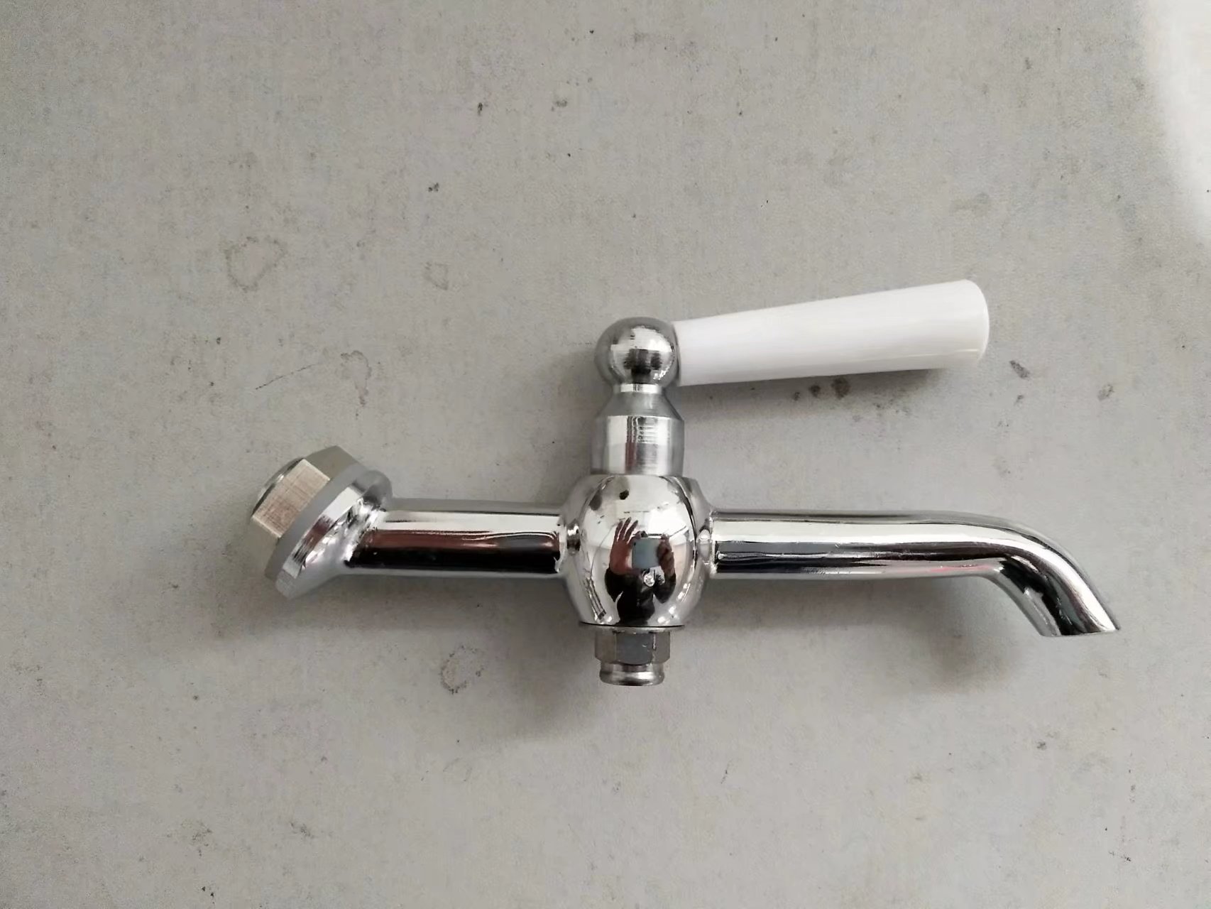 開平開水器龍頭